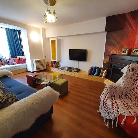 Bucharest Pedestrian Old Town 3 Bedrooms By Orchid Garden المظهر الخارجي الصورة