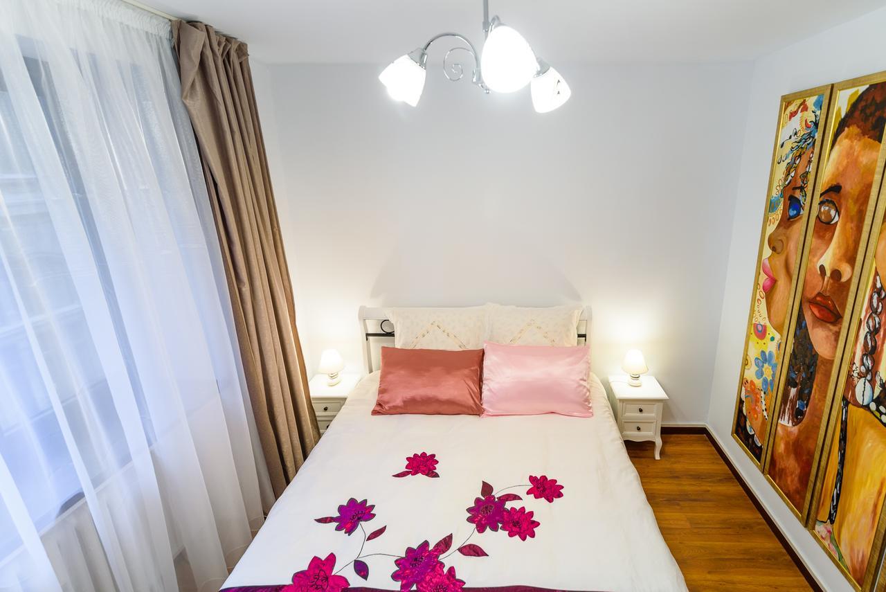 Bucharest Pedestrian Old Town 3 Bedrooms By Orchid Garden المظهر الخارجي الصورة